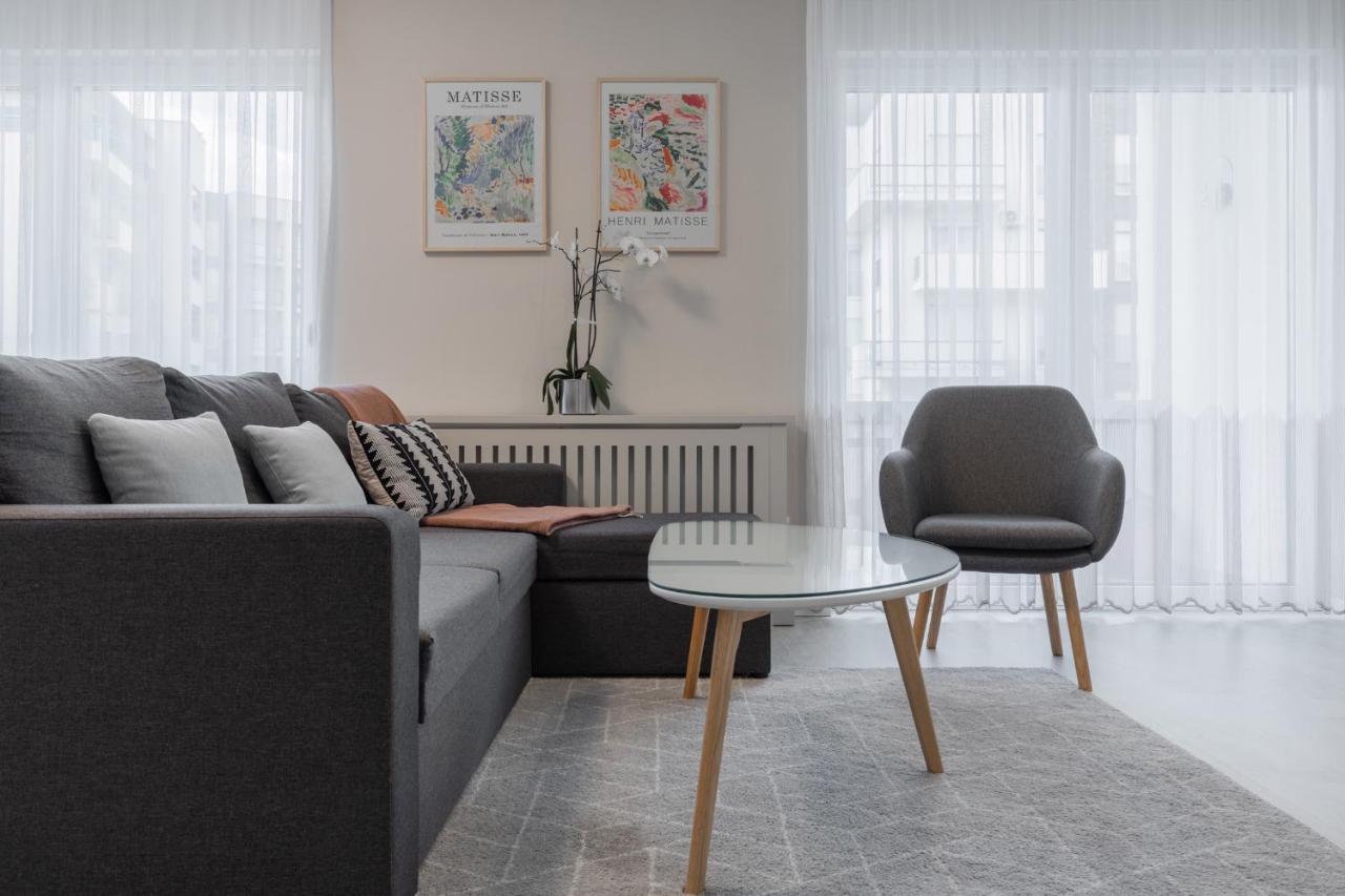Bleri Apartment, 2 Bedroom, Free Parking Pristina Esterno foto